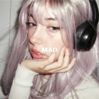 دانلود آهنگ LOVELI LORI با نام Mad